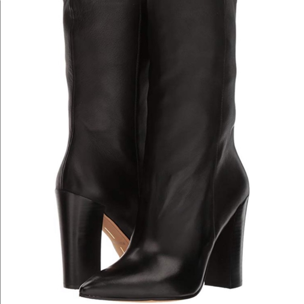 Dolce Vita black leather pointy toe boot 10